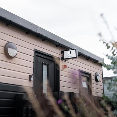 Goodstay Apartments By Urban Space Barry Exterior foto